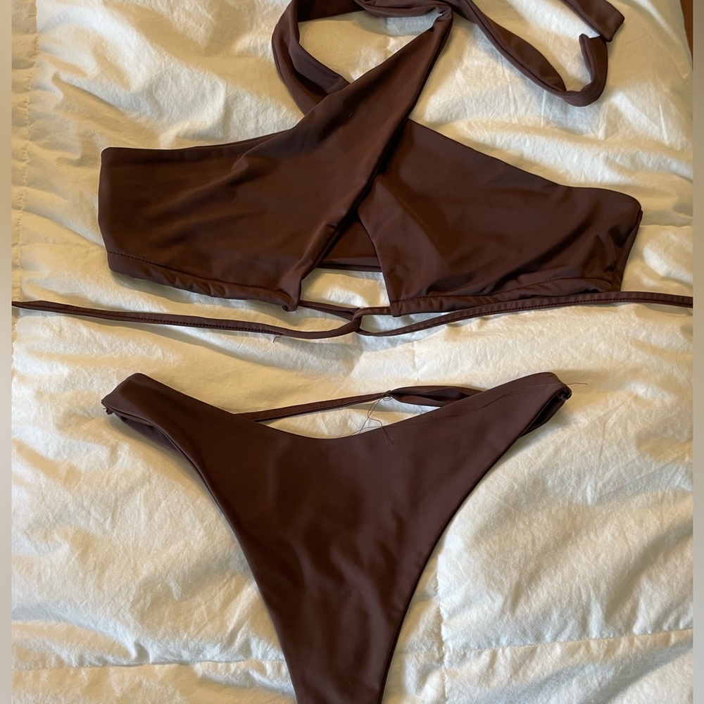 Plt bikini - Picture 2 of 2